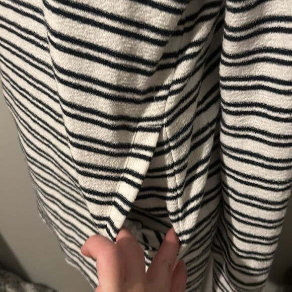 Tommy Hilfiger small cowl neck  D - Picture 4 of 6